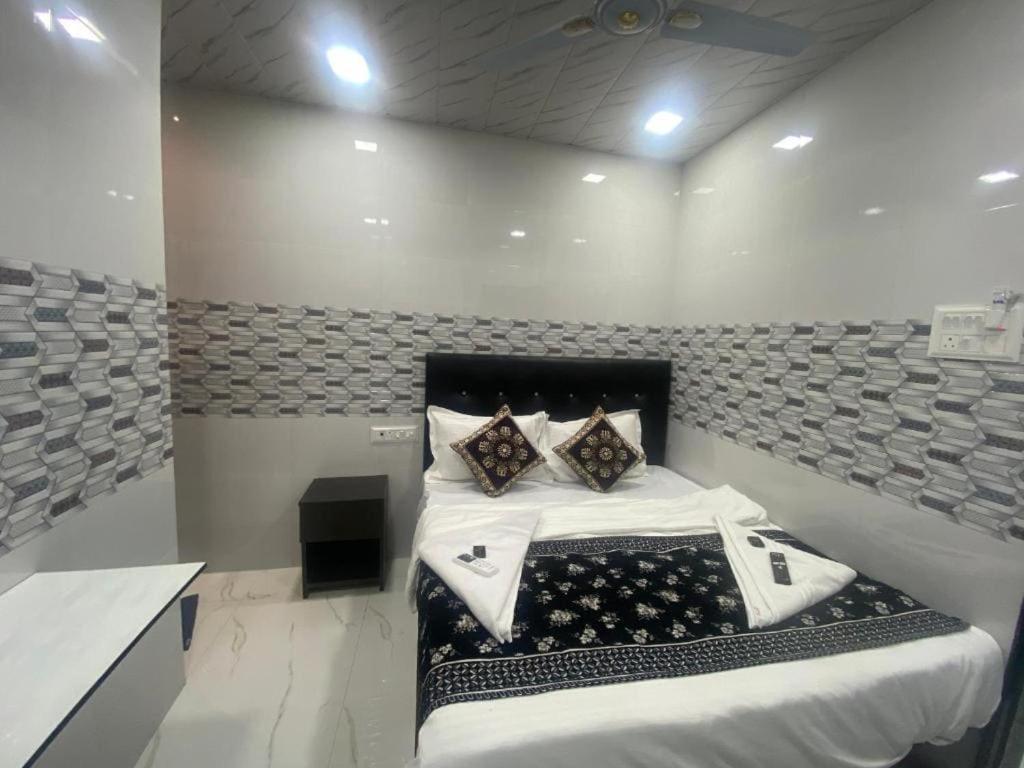 Hotel O Sai Residency Mumbai Exterior photo
