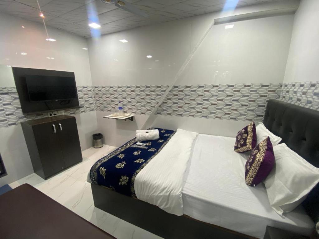 Hotel O Sai Residency Mumbai Exterior photo