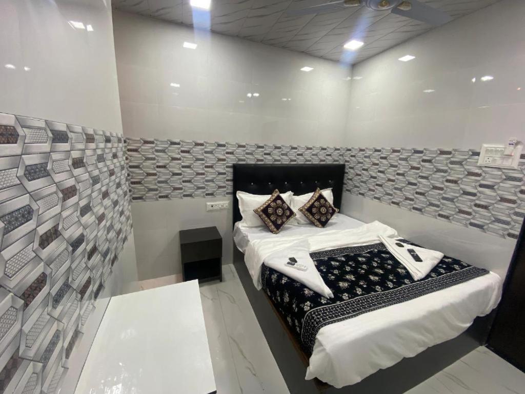 Hotel O Sai Residency Mumbai Exterior photo